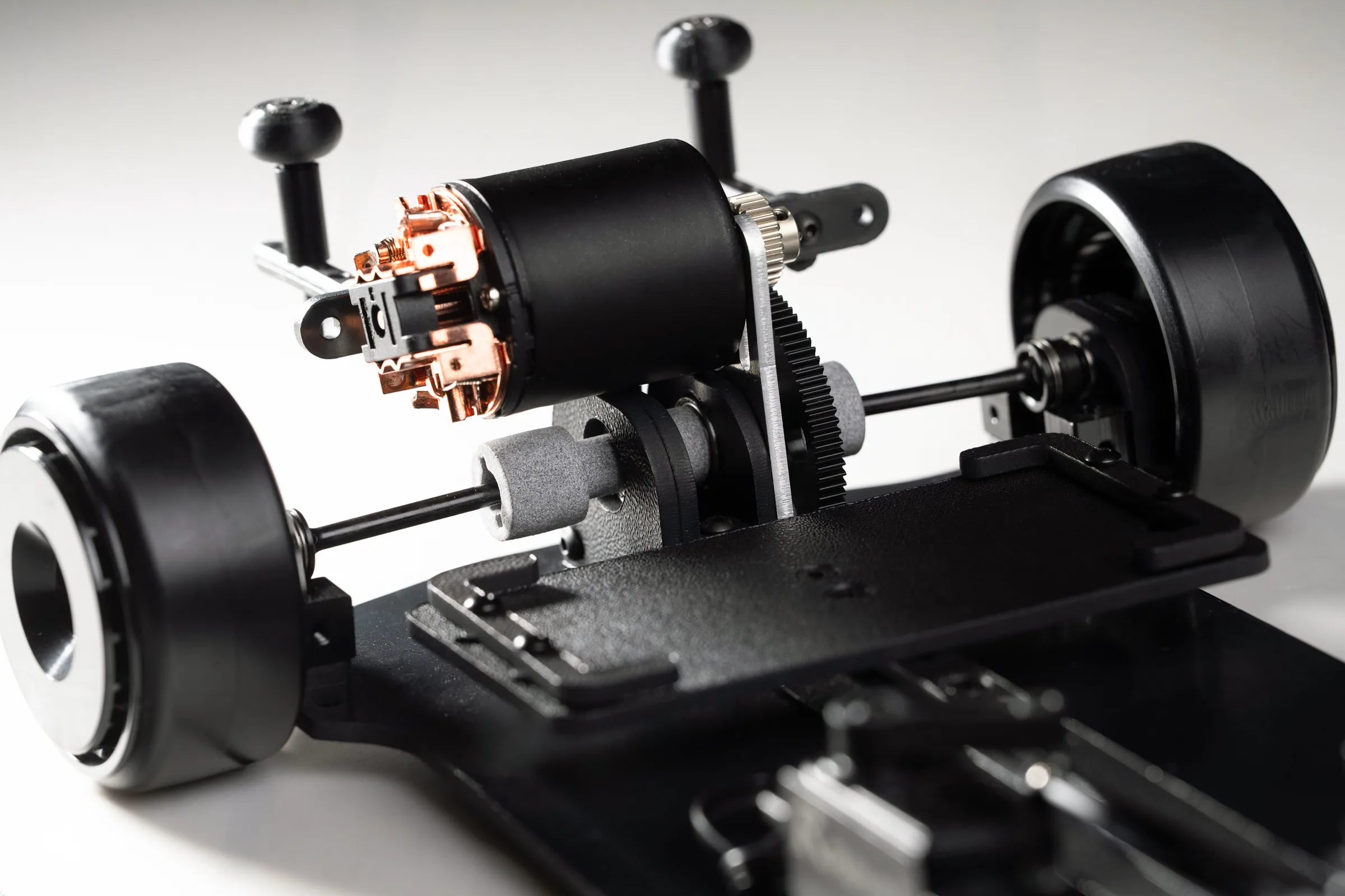 The V0 motor, spur gear and 3D printed spool from the rear